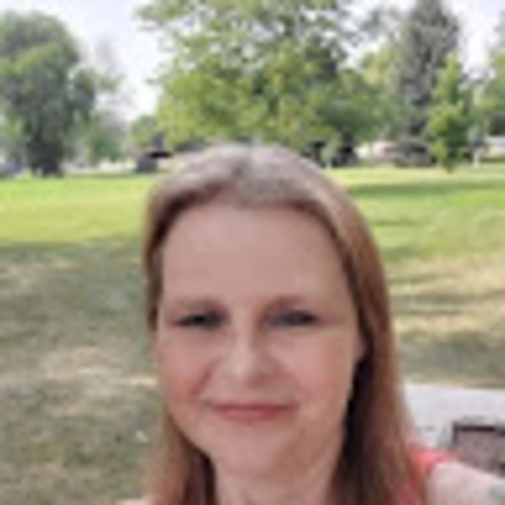 Meet your Posher, Cynthia